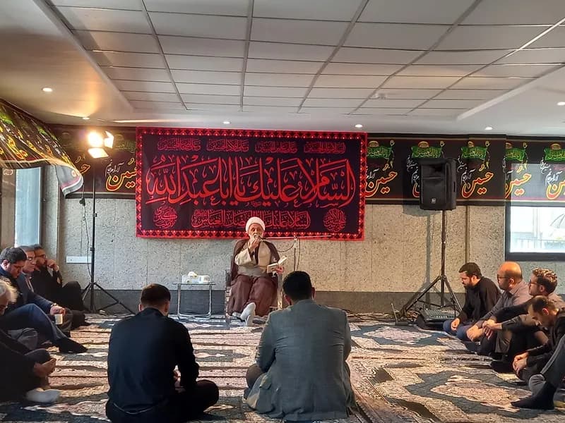 برگزاری آیین عزاداری شهادت حضرت اباعبداللهالحسین(ع) در گروه تابان هور 8